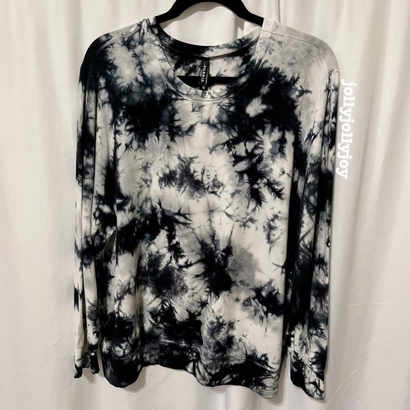 SET: Torrid Dream Fleece Tie Dye Black & White Sleep Sweatshirt/Legging 2X - Picture 4 of 14